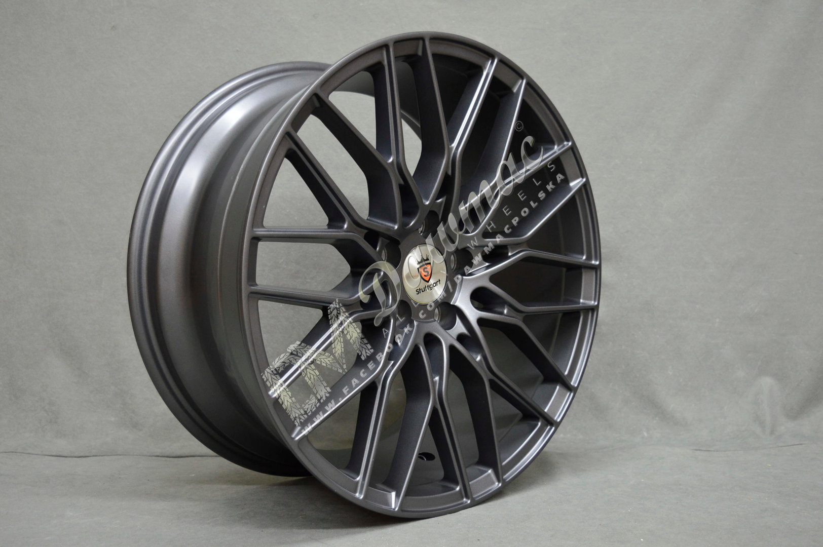 Stuttgart ST8 20" 8,5J ET35 + 10J ET42 5x112 Matt Gunmetal - obrazek 4