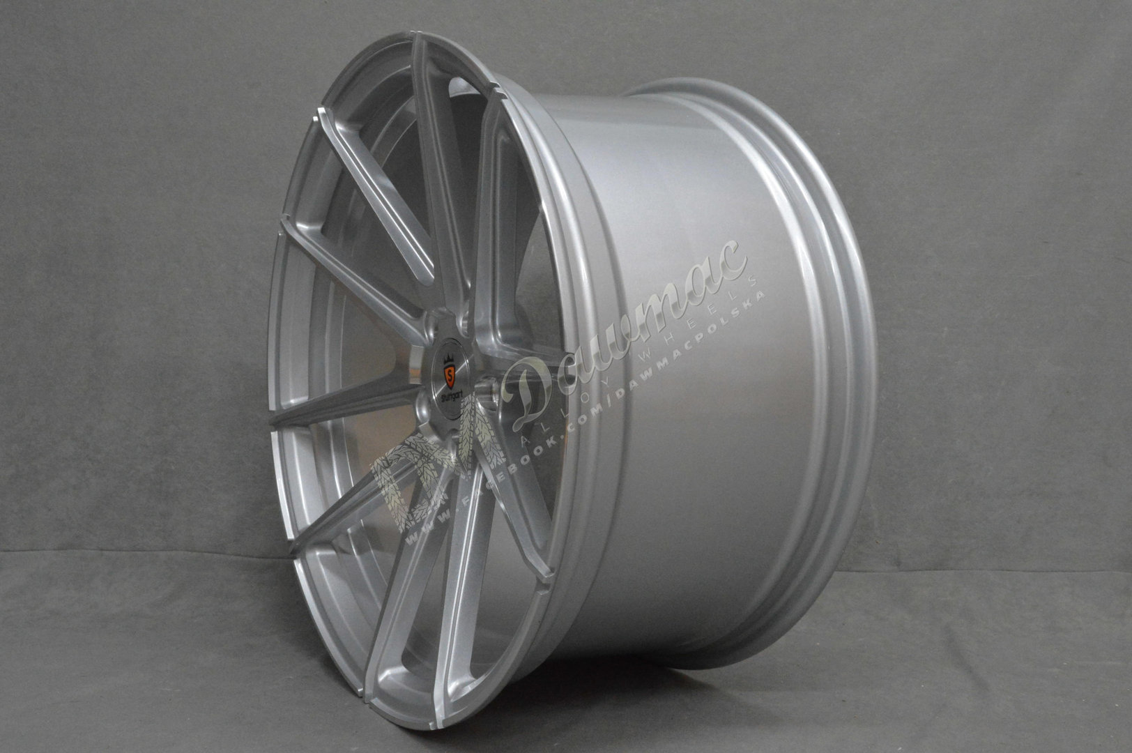 Stuttgart ST9 19" 8,5J ET15-45 + 9,5J ET15-45 BLANK Silver Polished - obrazek 3