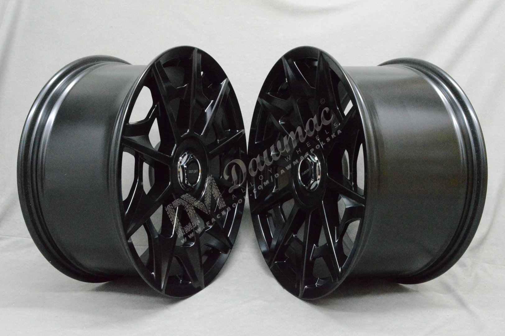 Stuttgart SVT 20" 8,5J ET35 + 10J ET38 5x112/5x120 Matt Black - obrazek 3