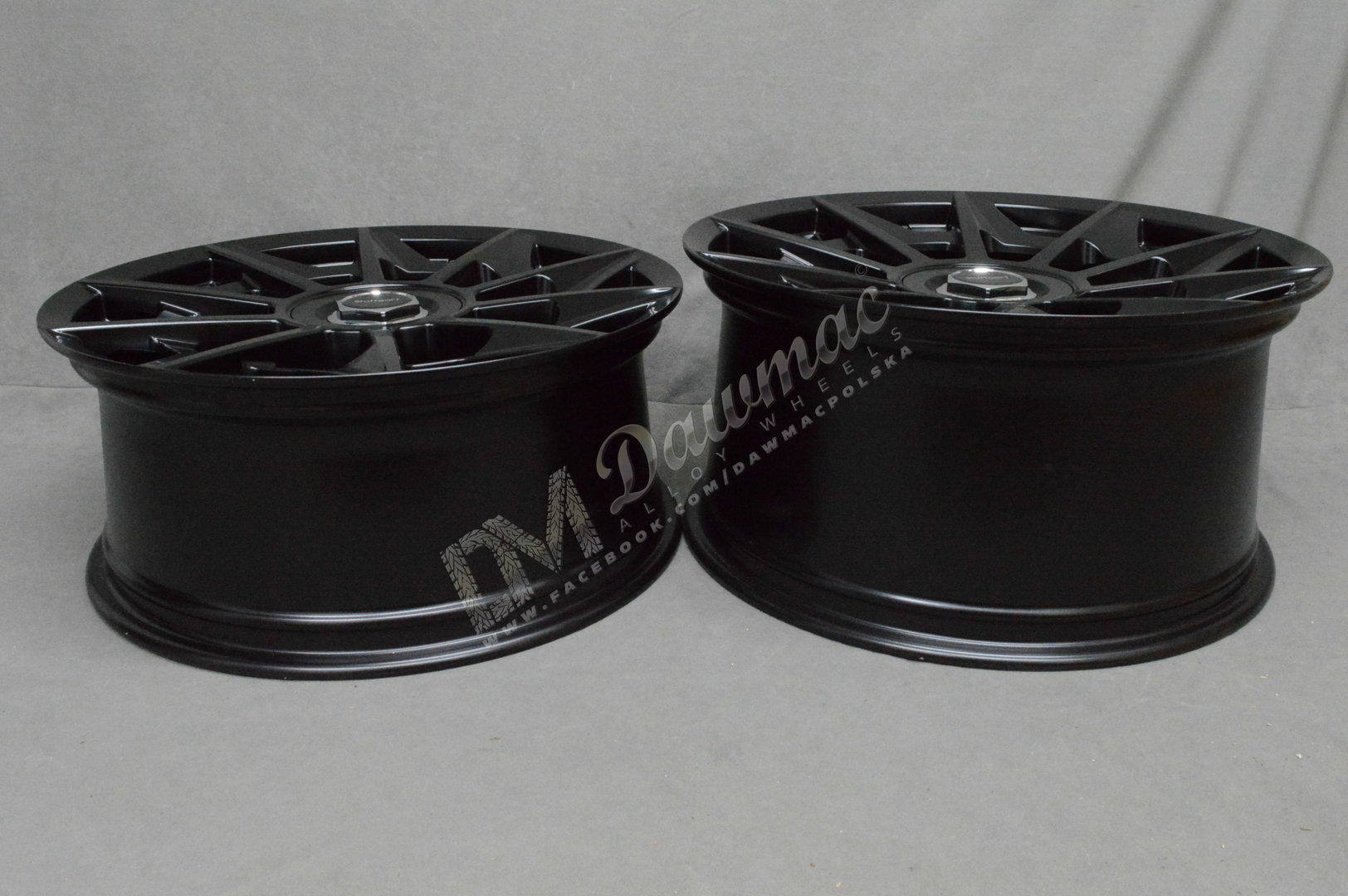 Stuttgart SVT 20" 8,5J ET35 + 10J ET38 5x112/5x120 Matt Black - obrazek 7