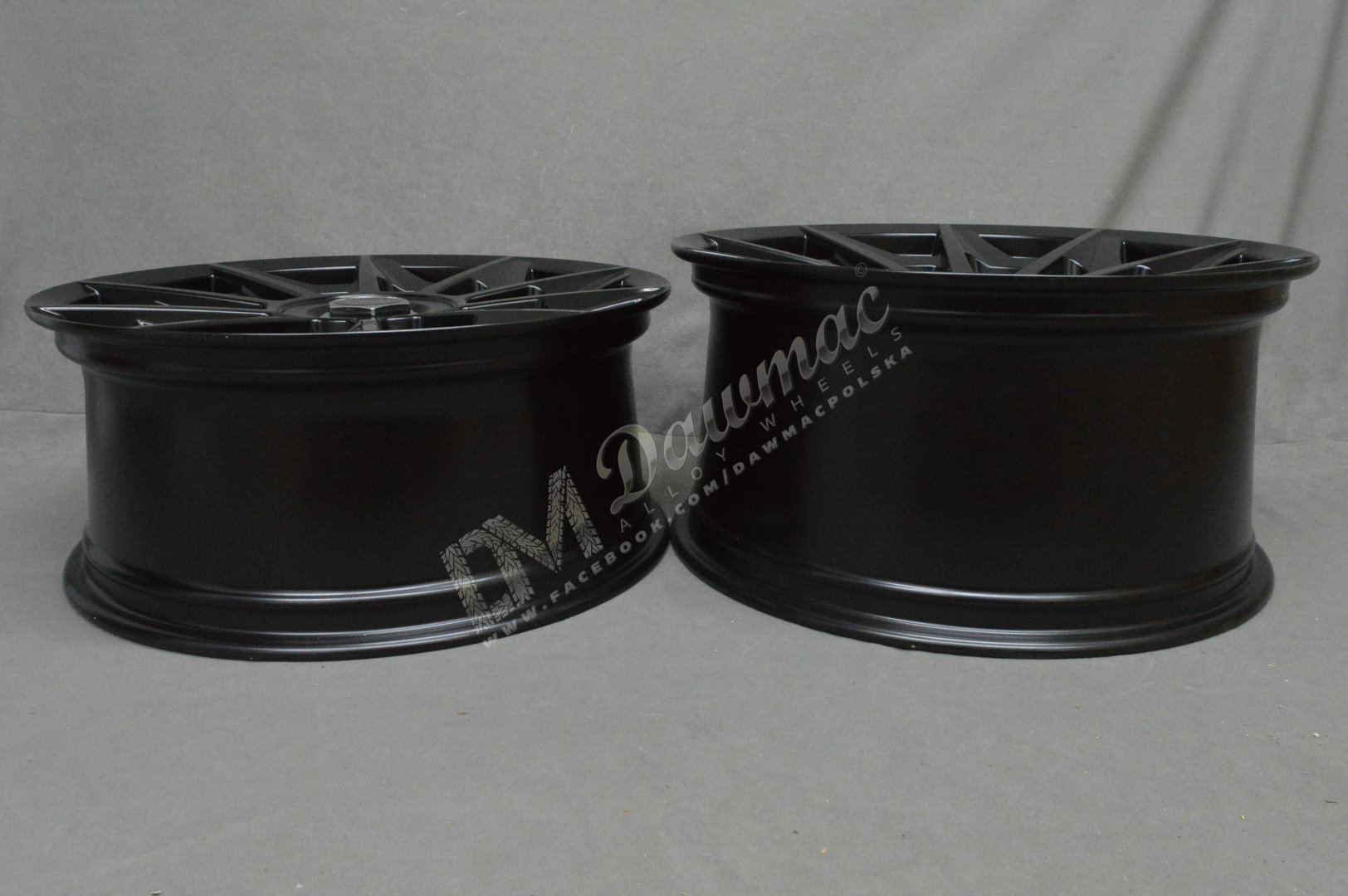 Stuttgart SVT 20" 8,5J ET35 + 10J ET38 5x112/5x120 Matt Black - obrazek 8