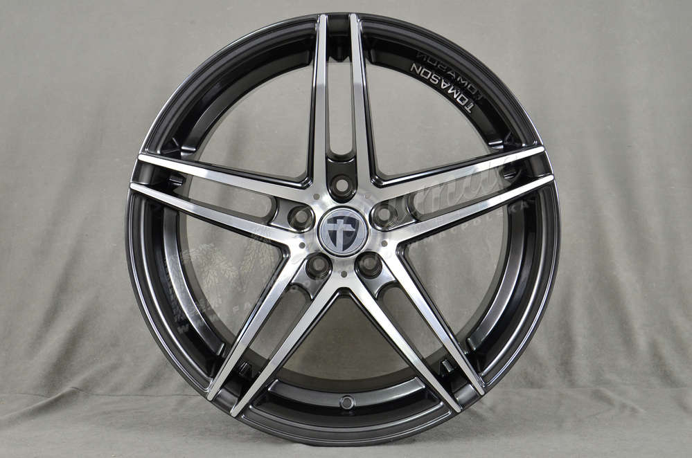 Tomason TN12 19" 8,5J ET40 5x114,3 Dark Hyperblack Polished