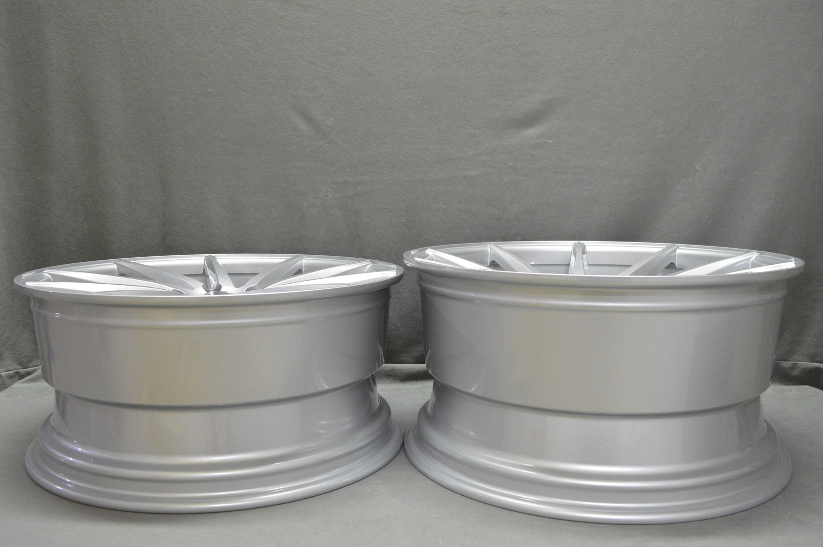 VEEMANN IFGER 20" 9J ET35 + 10J ET45 5x120 Silver - obrazek 8