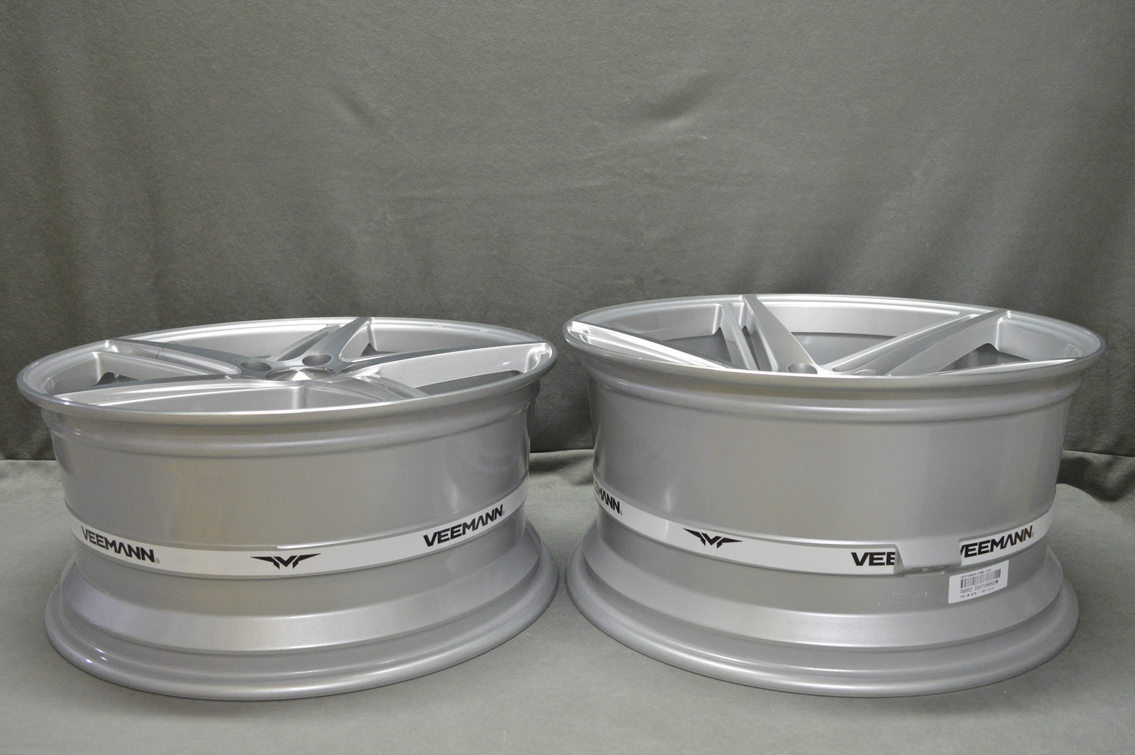 VEEMANN V-FS31 19" 8,5J ET42 + 9,5J ET42 5x112 Silver Machined - obrazek 3