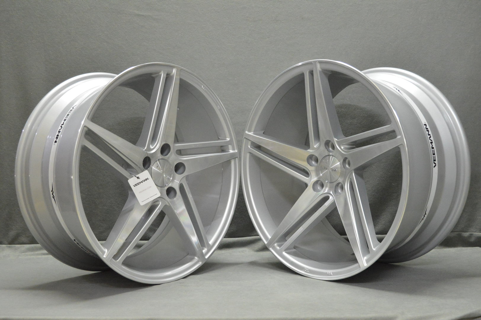 VEEMANN V-FS31 19" 8,5J ET42 + 9,5J ET42 5x112 Silver Machined - obrazek 4
