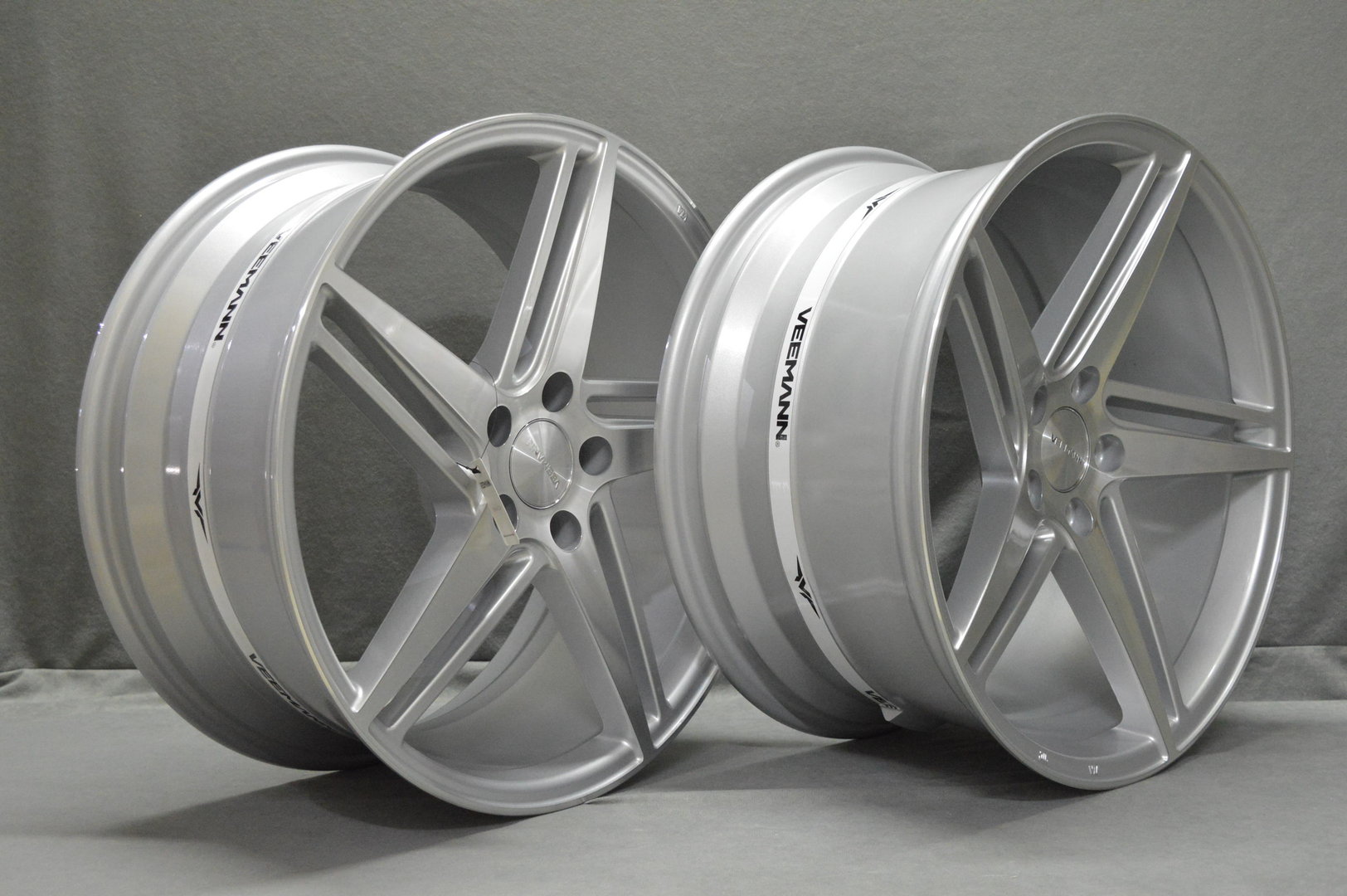 VEEMANN V-FS31 19" 8,5J ET42 + 9,5J ET42 5x112 Silver Machined - obrazek 6