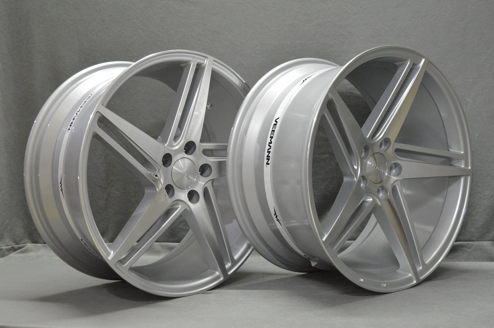 VEEMANN V-FS31 19" 8,5J ET42 + 9,5J ET42 5x112 Silver Machined - obrazek 7