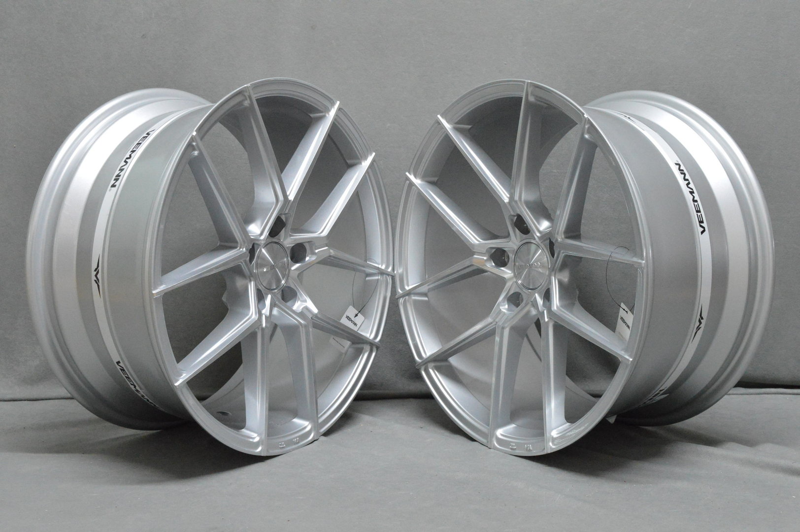 VEEMANN V-FS39 19" 8,5J ET35 + 9,5J ET42 5x120 Silver Machined - obrazek 3