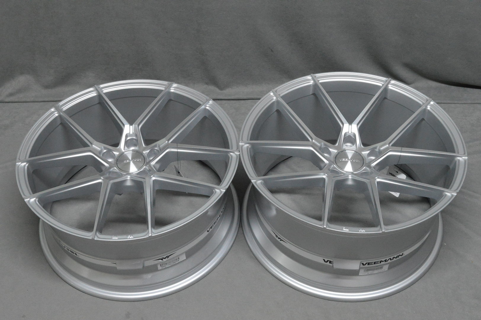 VEEMANN V-FS39 19" 8,5J ET35 + 9,5J ET42 5x120 Silver Machined - obrazek 6