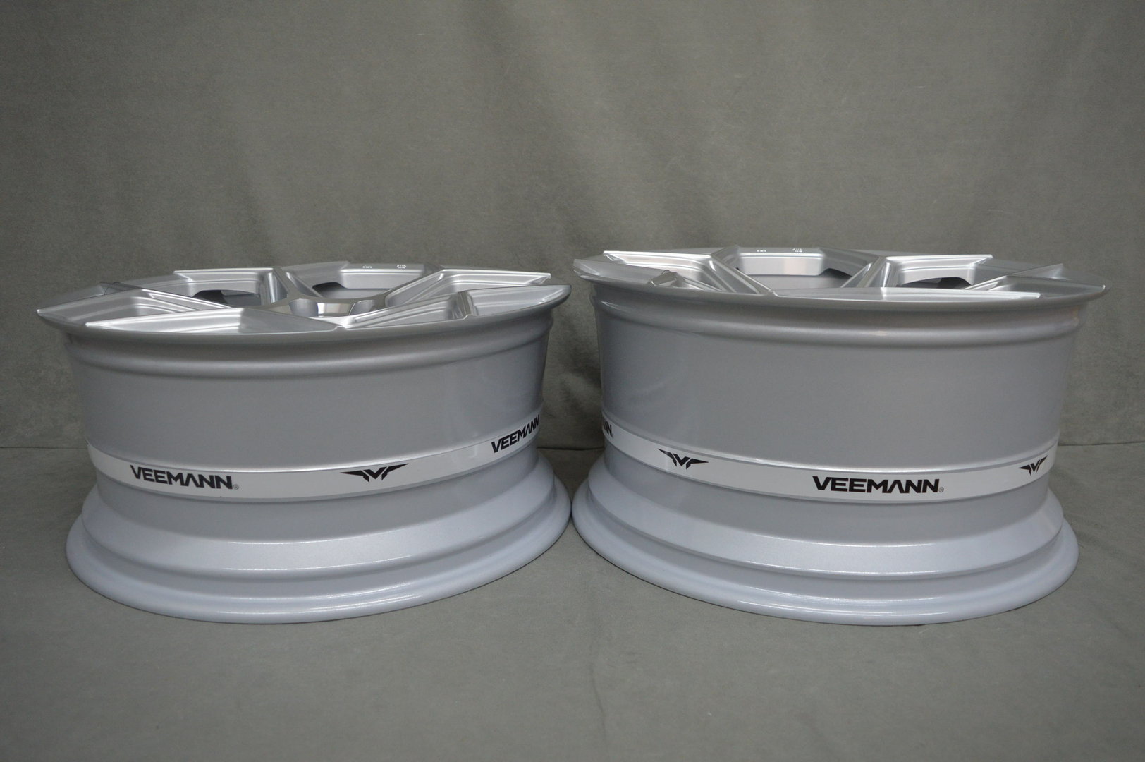 VEEMANN V-FS40 19" 8,5J ET42 + 9,5J ET42 5x112 Silver Machined - obrazek 7