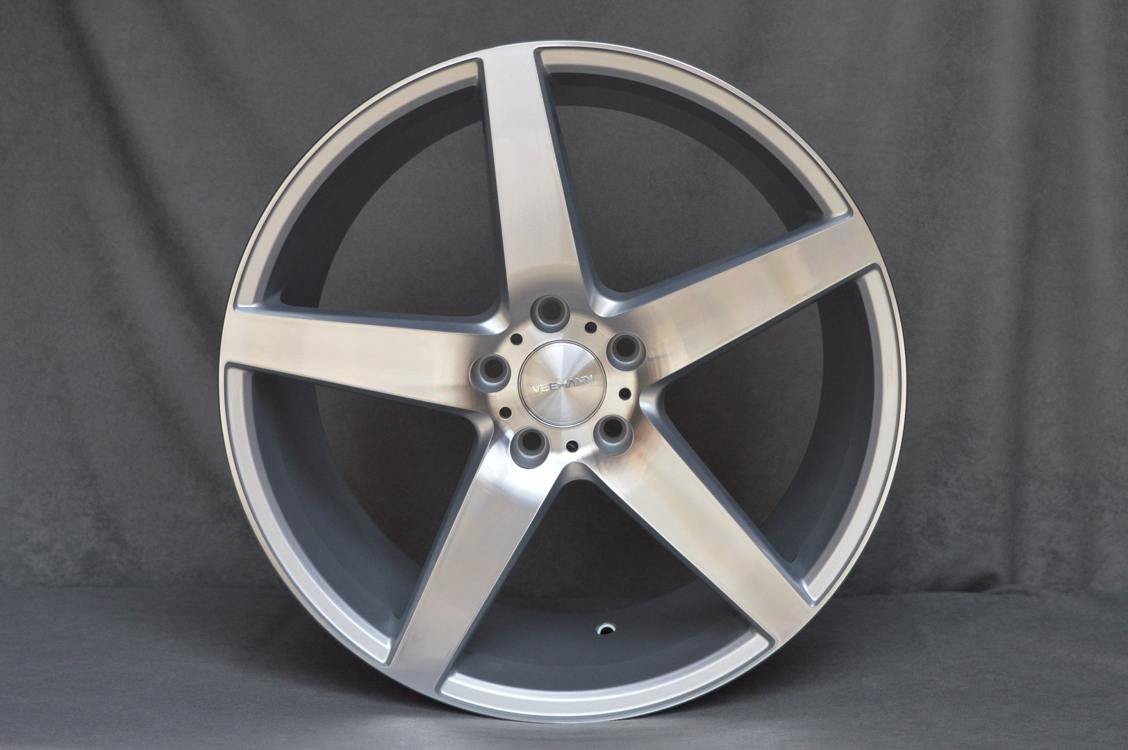 VEEMANN V-FS8 19" 8,5J ET35 5x120 Silver Machined - obrazek 2