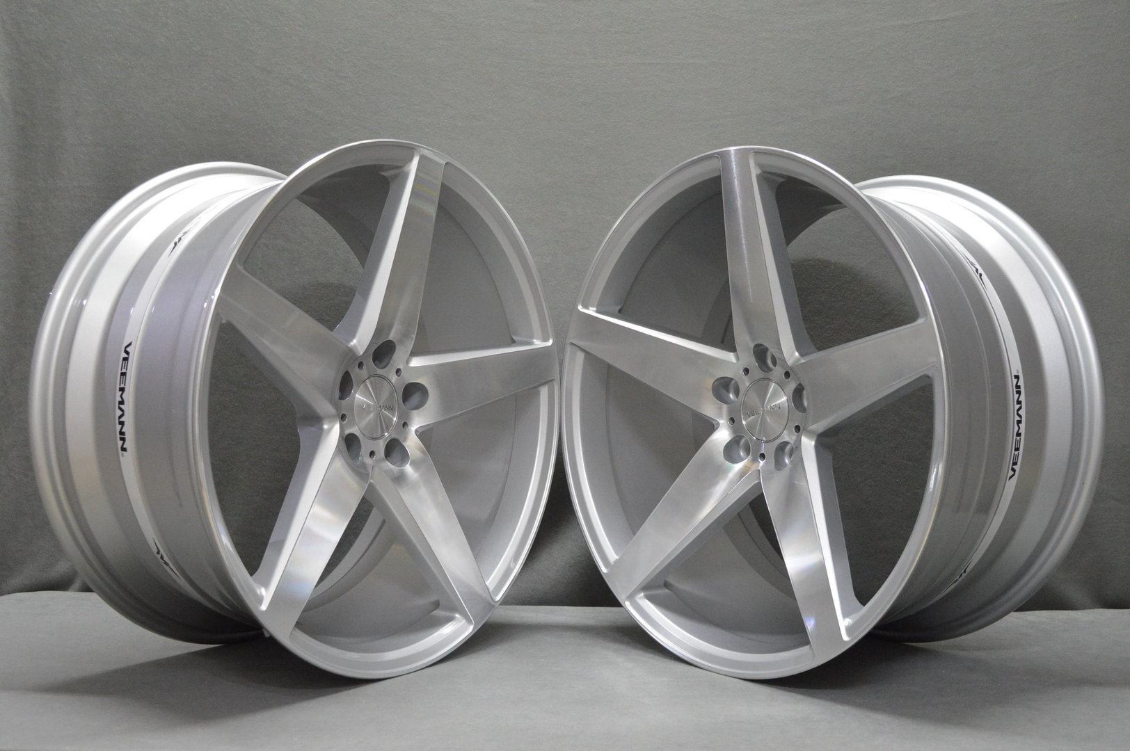 VEEMANN V-FS8 20" 9J ET35 + 10J ET38 5x120 Silver Machined - obrazek 3