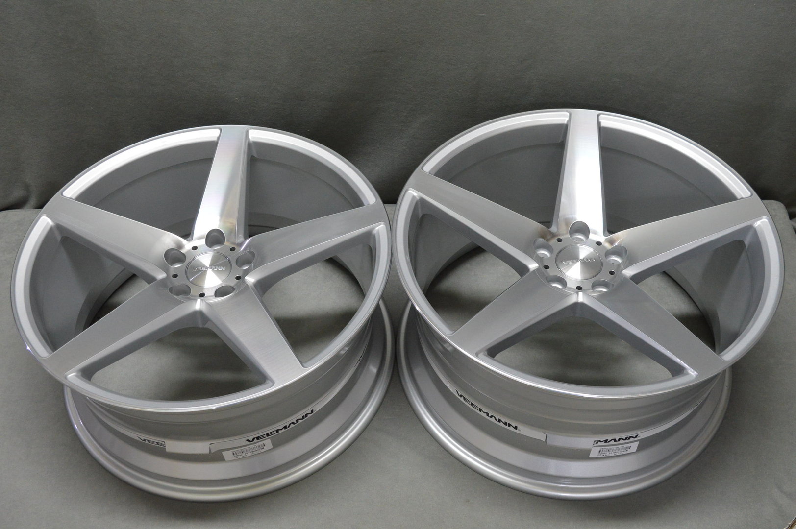 VEEMANN V-FS8 20" 9J ET35 + 10J ET38 5x120 Silver Machined - obrazek 7