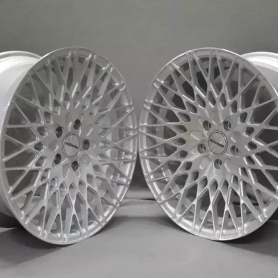 VEEMANN VC540 19" 8,5J ET35 + 9,5J ET35 5x120 MSP