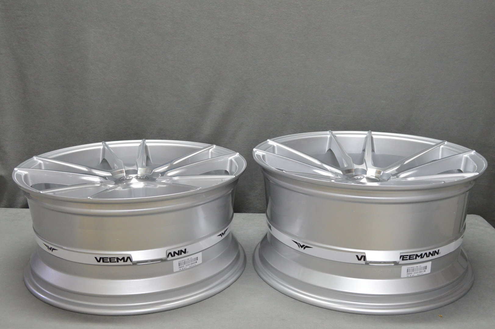 Veemann V-FS24 19" 8,5J ET42 + 9,5J ET40 5x112 Silver Machined - obrazek 7