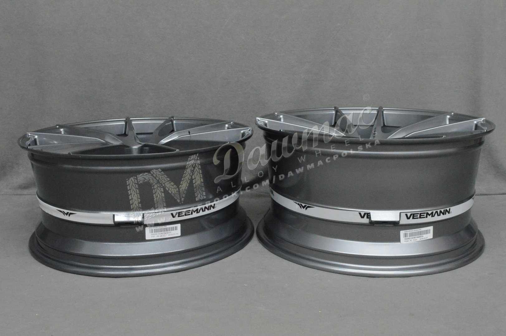 Veemann V-FS25 18" 8J ET35 + 9J ET38 5x120 Gloss Graphite - obrazek 8