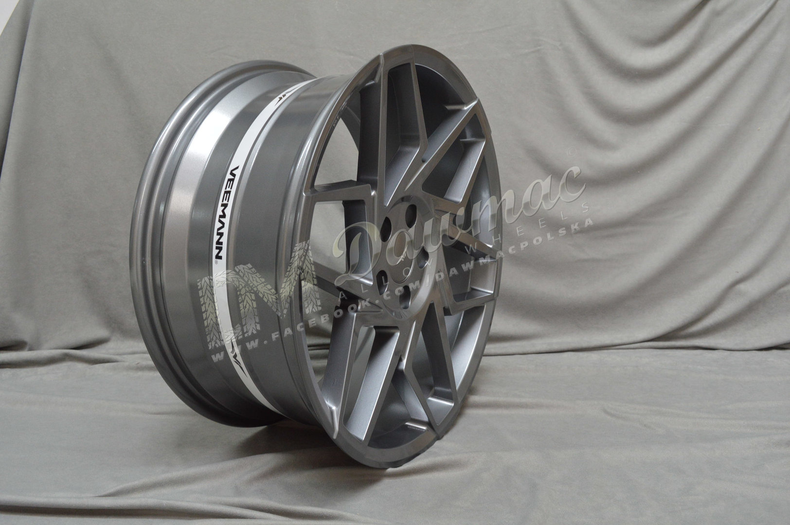 Veemann V-FS27R 19" 8,5J ET42 + 9,5J ET42 5x112 Gloss Graphite - obrazek 4