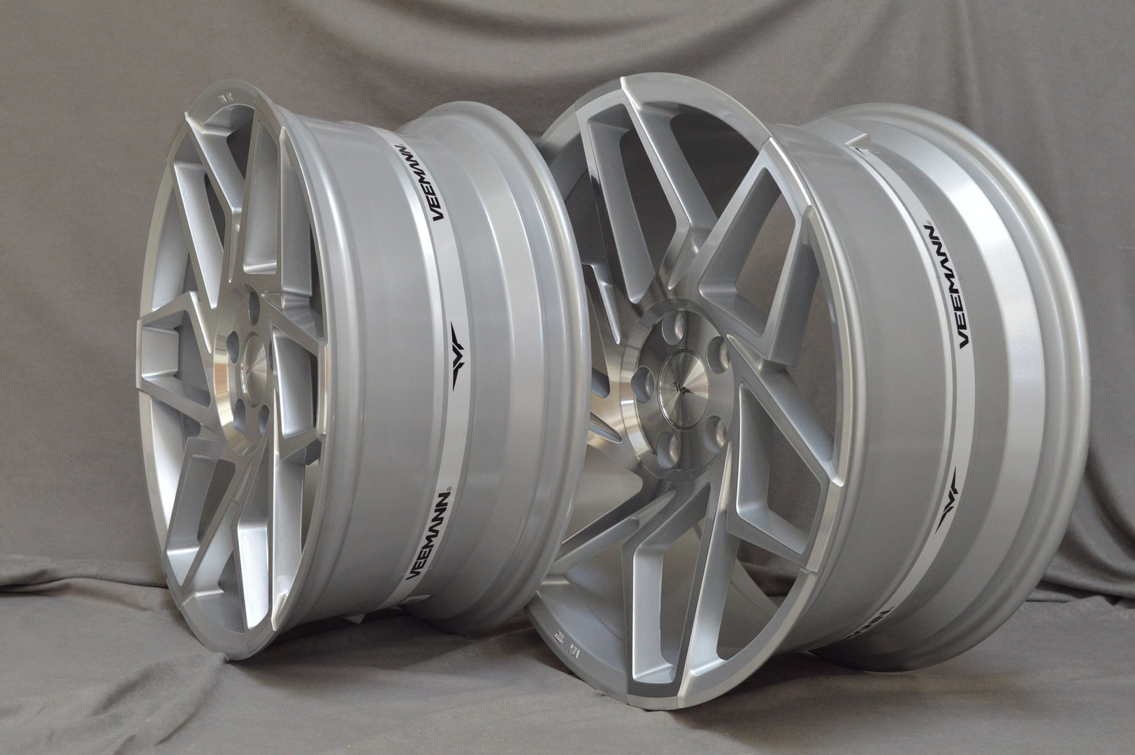 Veemann V-FS27R 19'' 8,5 ET42 + 9,5 ET42 5x112 Silver Machined - obrazek 4