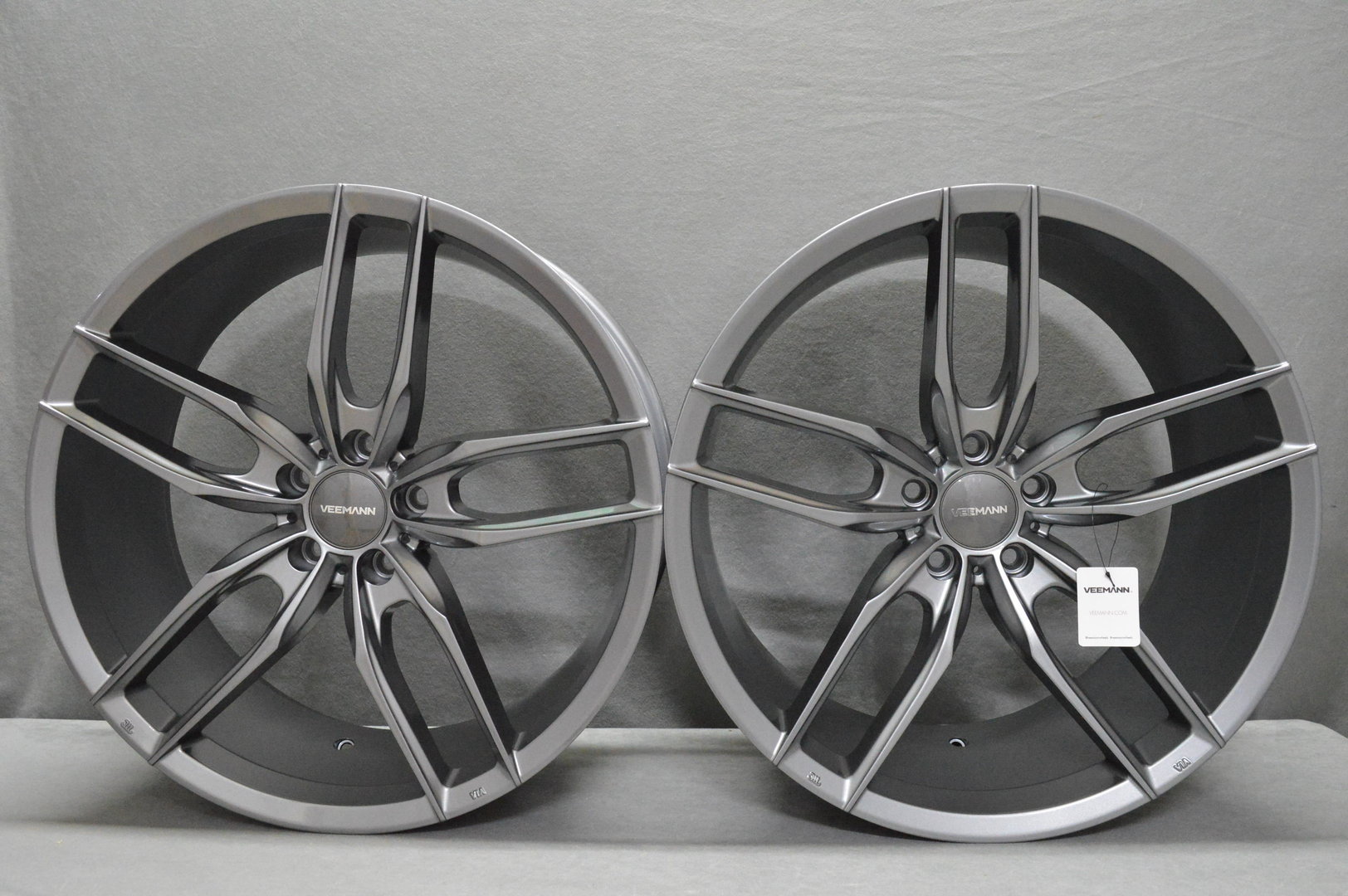 Veemann V-FS28 20" 8,5J ET35 + 10J ET42 5x112 Gloss Graphite - obrazek 2