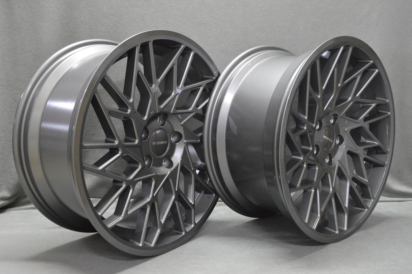 Veemann V-FS29R 19" 8,5J ET42 + 9,5J ET42 5x112 Gun Metal - obrazek 5