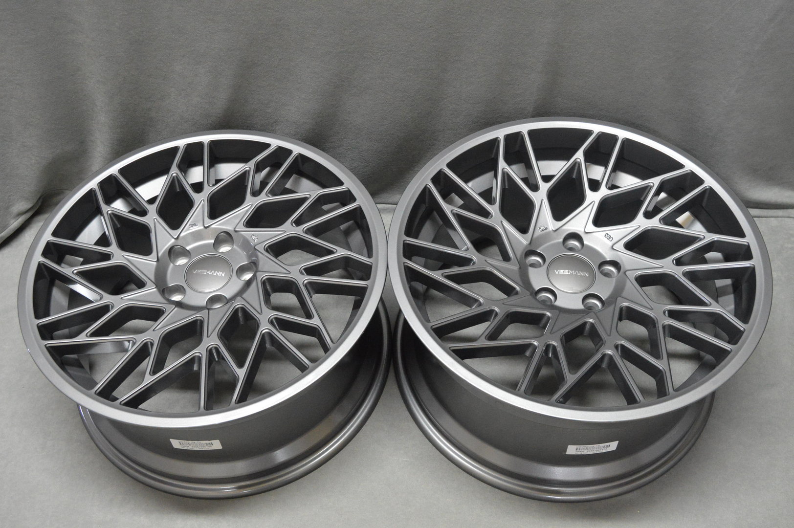 Veemann V-FS29R 19" 8,5J ET42 + 9,5J ET42 5x112 Gun Metal - obrazek 6