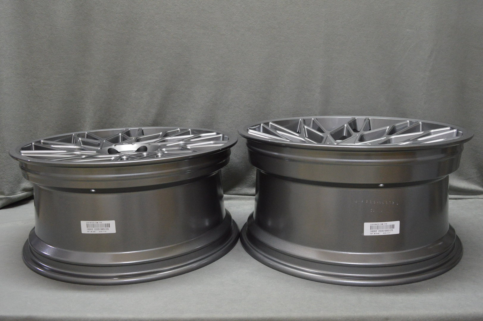 Veemann V-FS29R 19" 8,5J ET42 + 9,5J ET42 5x112 Gun Metal - obrazek 8