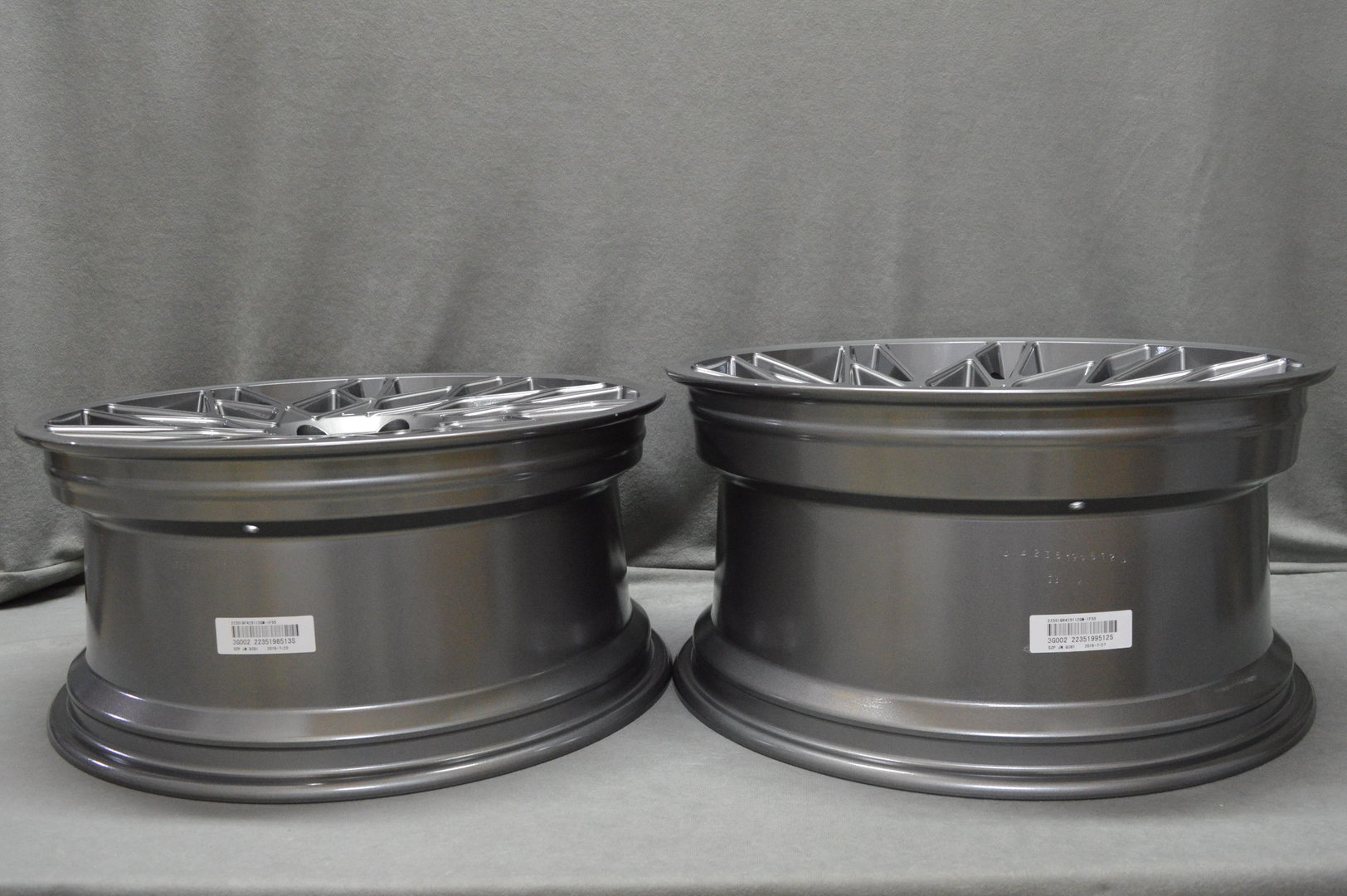 Veemann V-FS29R 19" 8,5J ET42 + 9,5J ET42 5x112 Gun Metal - obrazek 9