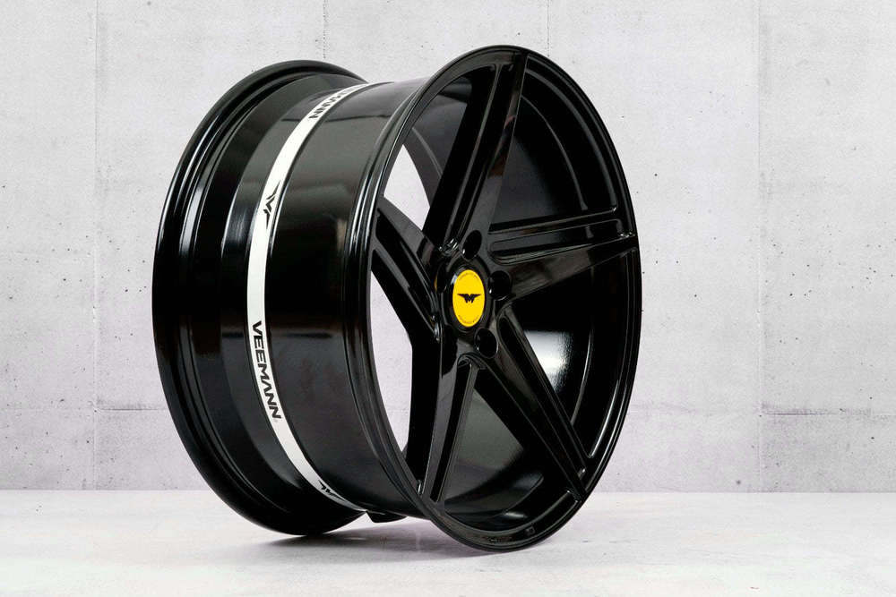 Veemann V-FS31 18" 9J ET42 5x112 Gloss Black