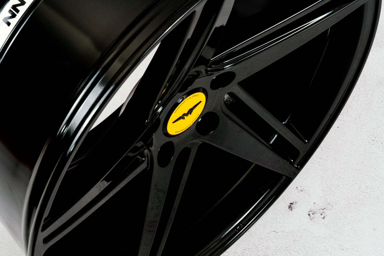 Veemann V-FS31 19" 8,5J ET42 + 9,5J ET42 5x112 Gloss Black - obrazek 5