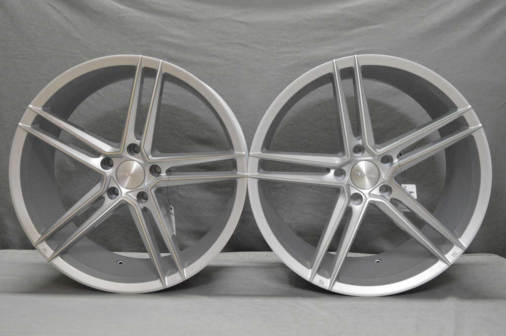 Veemann V-FS33 19" 8,5J ET42 + 9,5J ET42 5x112 Silver Machined