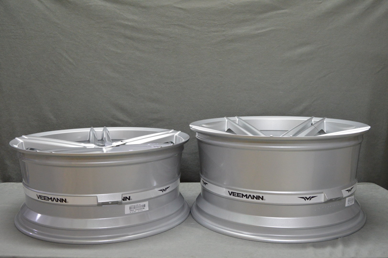 Veemann V-FS33 19" 8,5J ET42 + 9,5J ET42 5x112 Silver Machined - obrazek 8