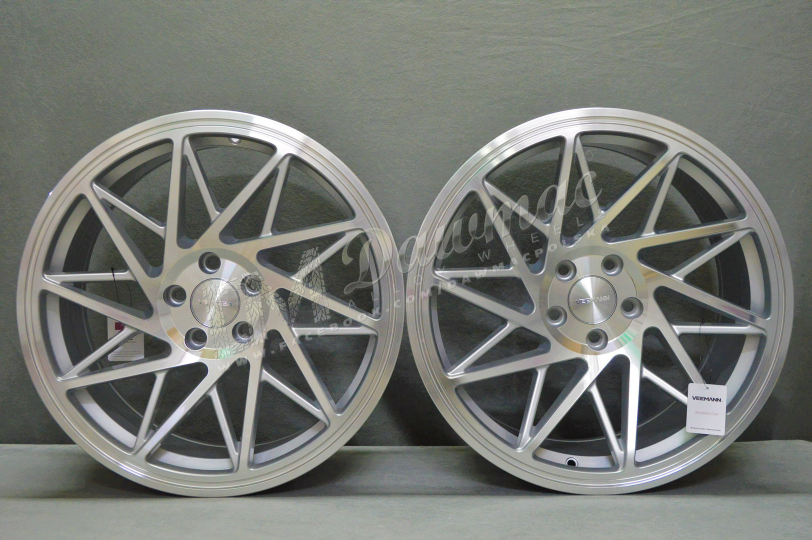 Veemann V-FS35 20" 8,5J ET35 + 10J ET43 5x120 Silver Machined - obrazek 2