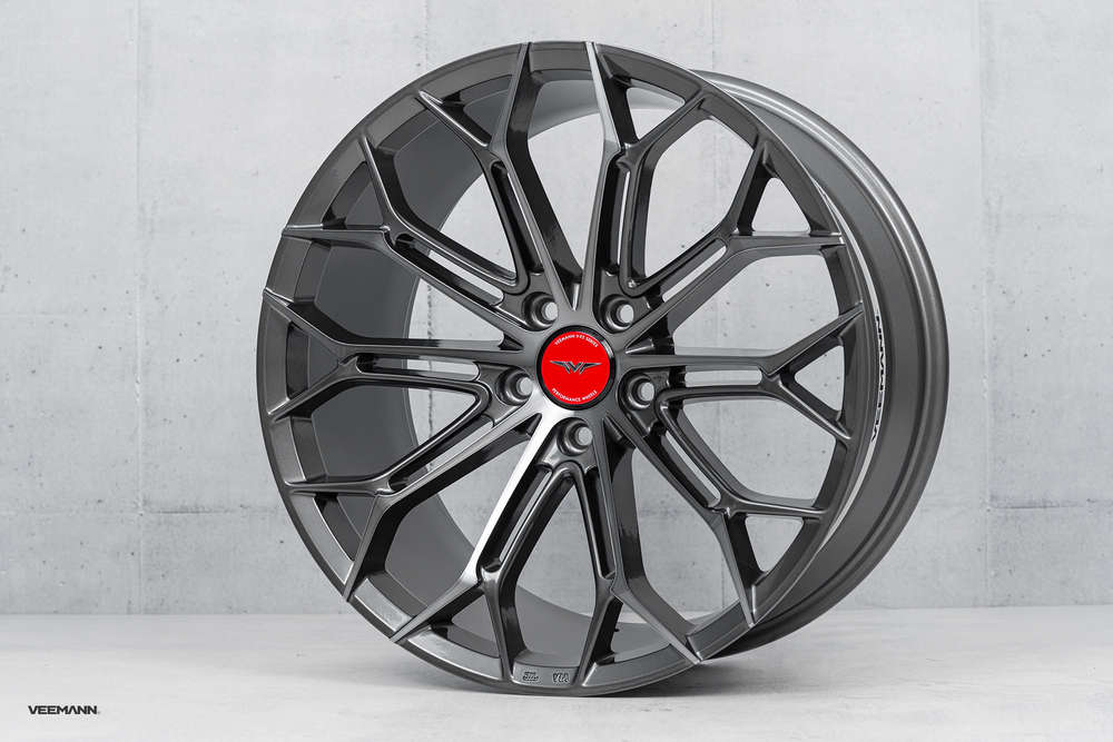 Veemann V-FS41 19" 8,5J ET42 + 9,5J ET42 5x112 Graphite Smoke Machined