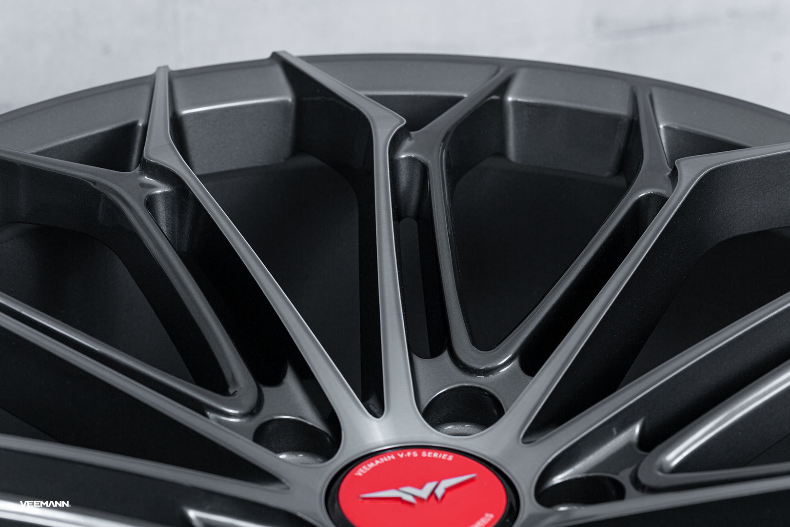 Veemann V-FS41 19" 8,5J ET42 + 9,5J ET42 5x112 Graphite Smoke Machined - obrazek 3