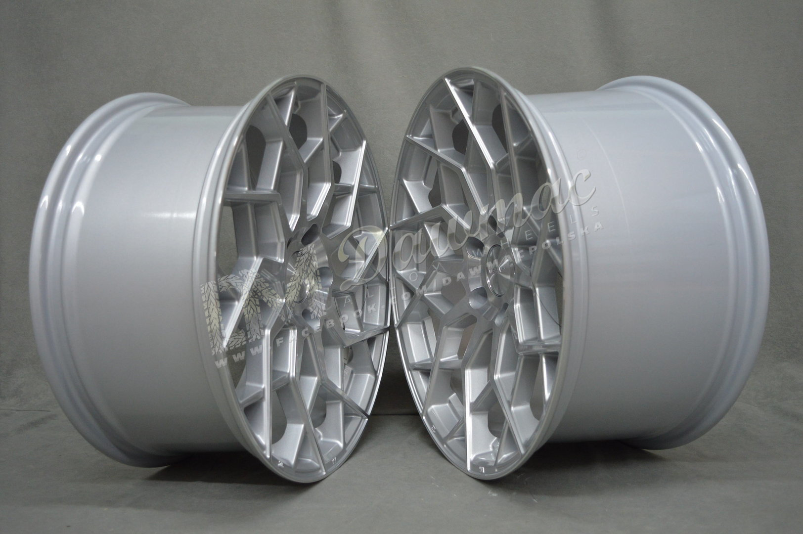Veemann V-FS42 19" 8,5J ET42 + 9,5J ET42 5x112 Silver Machined - obrazek 3