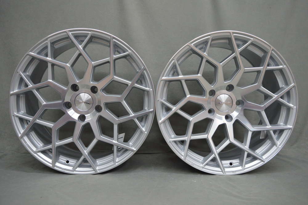 Veemann V-FS42 21" 9J ET32 + 10,5J ET43 5x112 Silver Machined