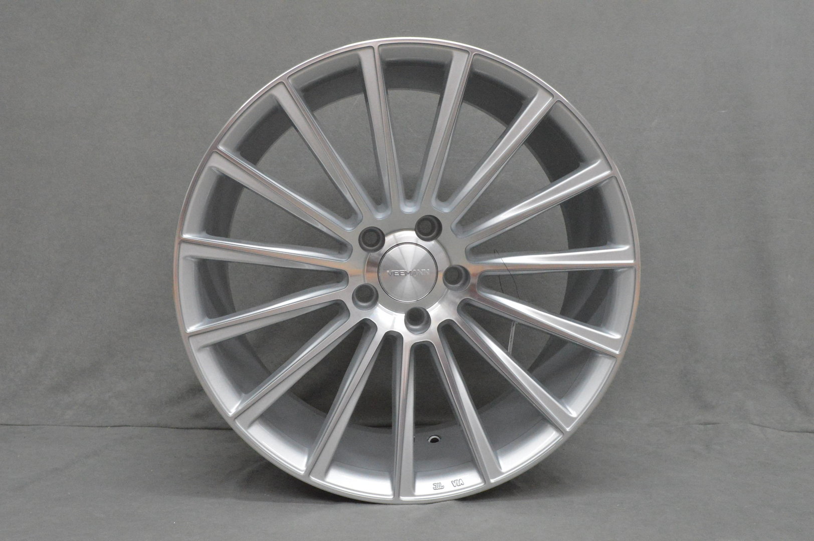 Veemann V-FS55 19" 8,5J ET42 + 9,5J ET42 5x112 Silver Machined - obrazek 2