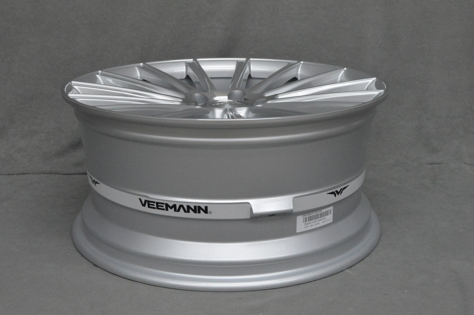 Veemann V-FS55 19" 8,5J ET42 + 9,5J ET42 5x112 Silver Machined - obrazek 6