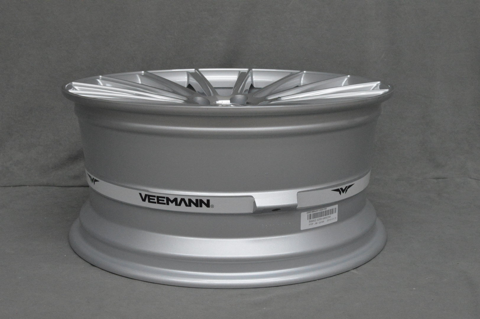 Veemann V-FS55 19" 8,5J ET42 + 9,5J ET42 5x112 Silver Machined - obrazek 7