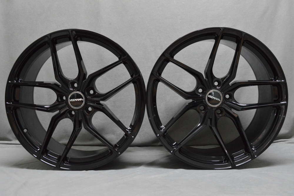 Veemann VC03 20" 9J ET32 + 10,5J ET30 5x112 Gloss Black