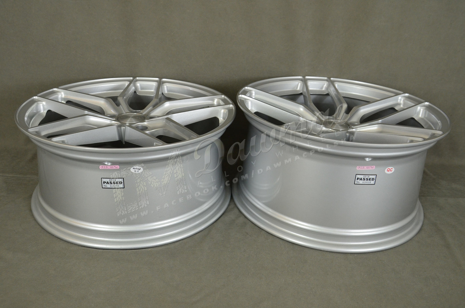 Veemann VC03 20" 9J ET32 + 10,5J ET30 5x112 Quartz Silver Machined - obrazek 7