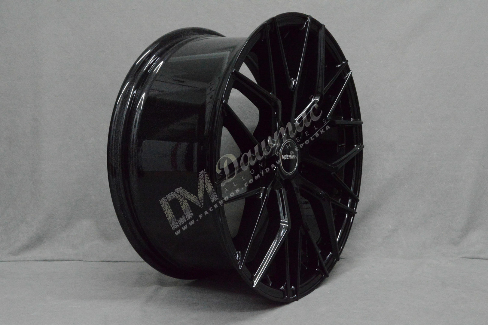 Veemann VC520 20" 9J ET32 + 10J ET45 5x112 Gloss Black - obrazek 4