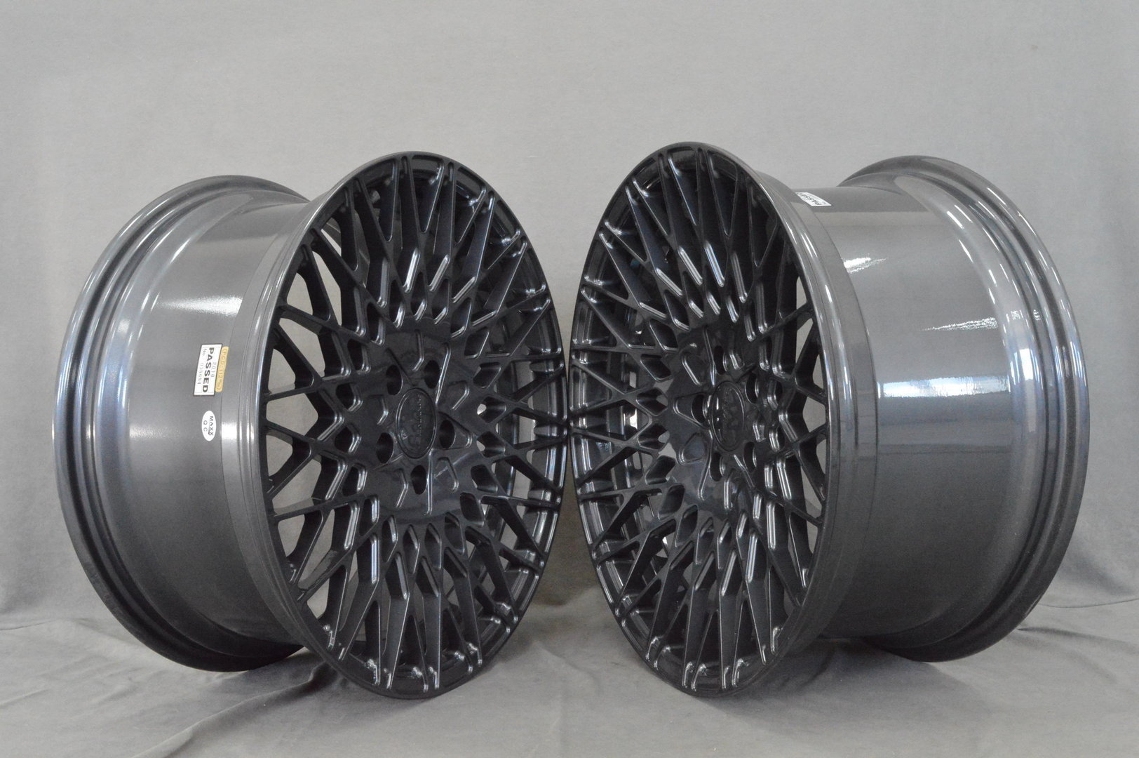 Veemann VC540 18" 8J ET35 + 9J ET35 5x100 Gloss Graphite - obrazek 3