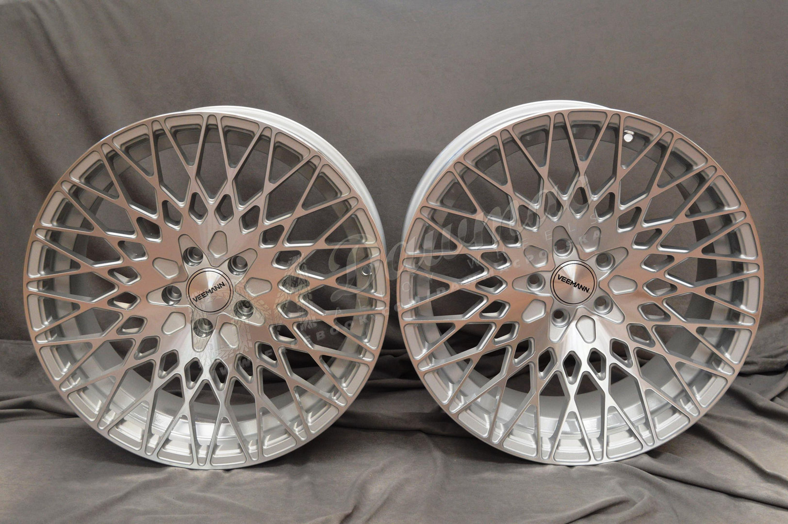 Veemann VC540 20" 9J ET35 + 10J ET42 5x120 Silver Machined - obrazek 2