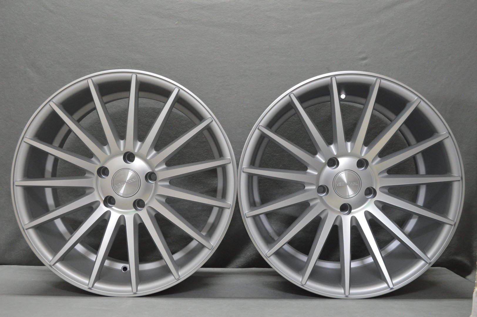 Veemann VC7 19'' 8,5J ET45 + 9,5J ET48 5x112 Silver Machined - obrazek 2