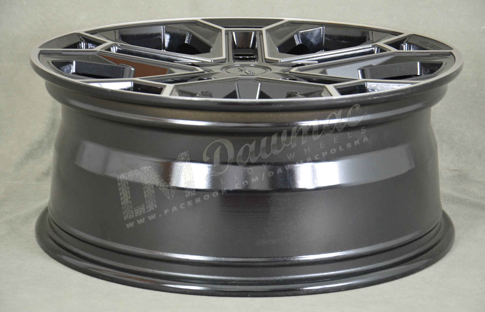 Velare VLR-ST 20" 8J ET50 5x160 Diamond Black Machined Face - obrazek 7