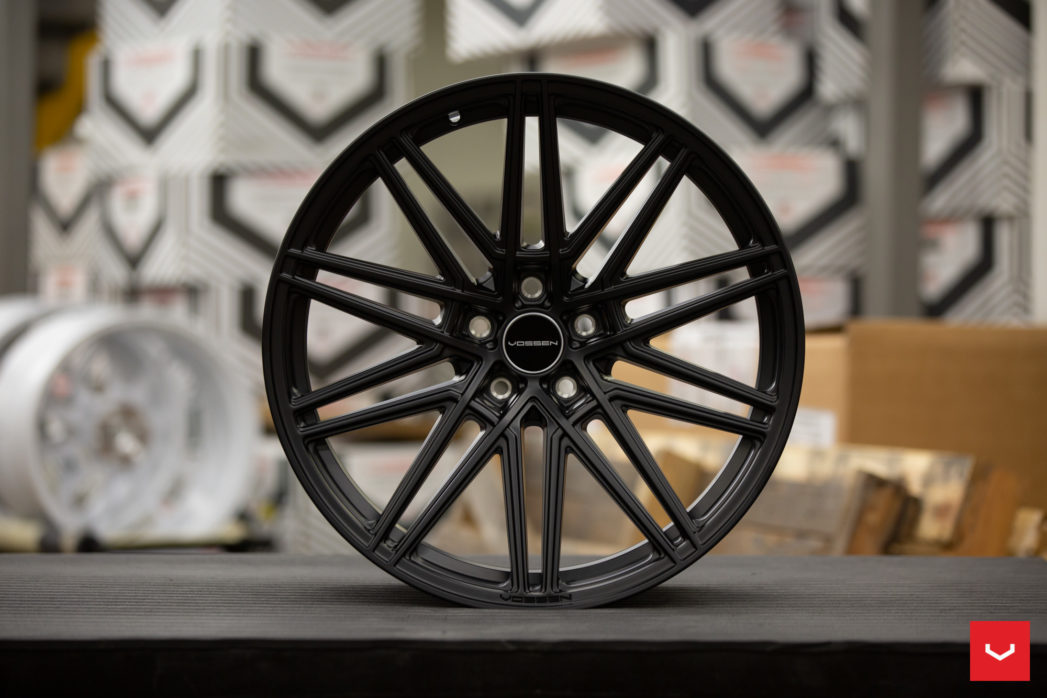 Vossen CV10 19" 8,5J ET30 + 9,5J ET40 5x120 Satin Black - obrazek 4