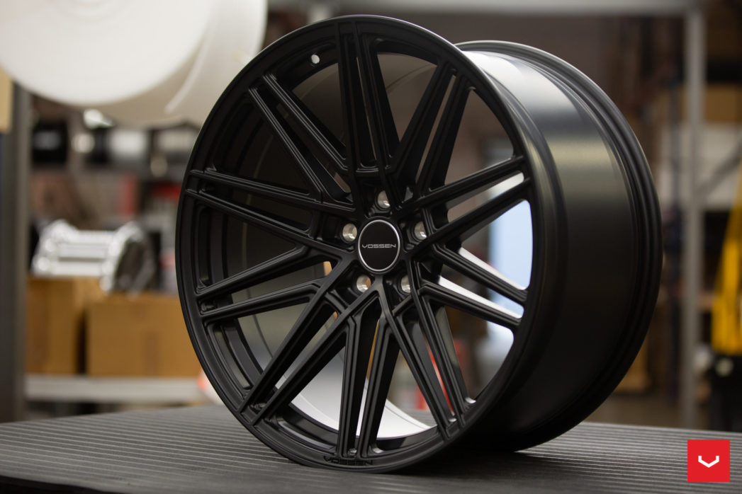 Vossen CV10 20" 9J ET32/ET38 + 10J ET45 5x114,3 Satin Black - obrazek 5