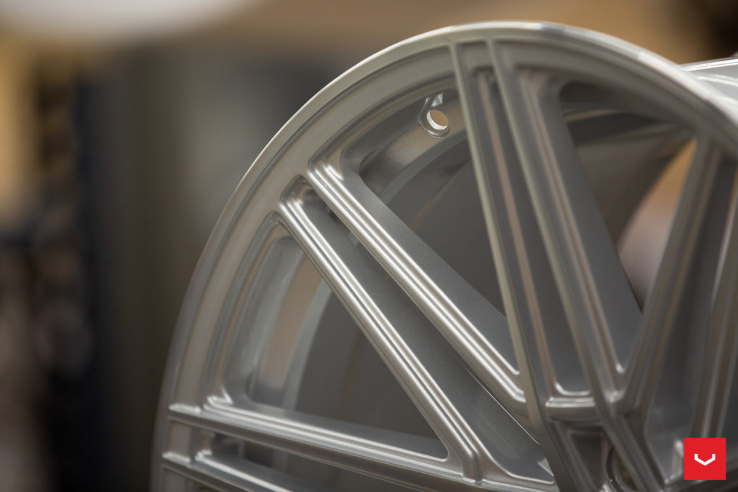 Vossen CV10 20" 9J ET35 + 10,5J ET42 5x120 Silver Polished - obrazek 8