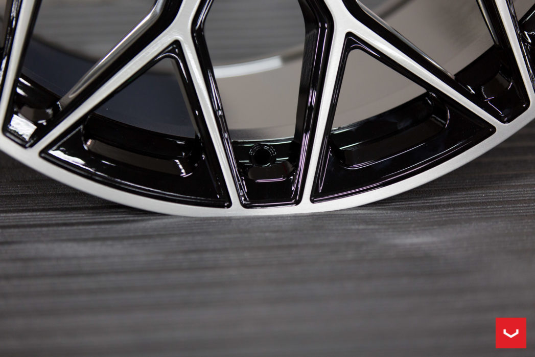 Vossen HF-2 19" 8,5J ET30/ET38/ET45 + 9,5J ET25/ET35/ET45 5x112 Brushed Gloss Black - obrazek 9